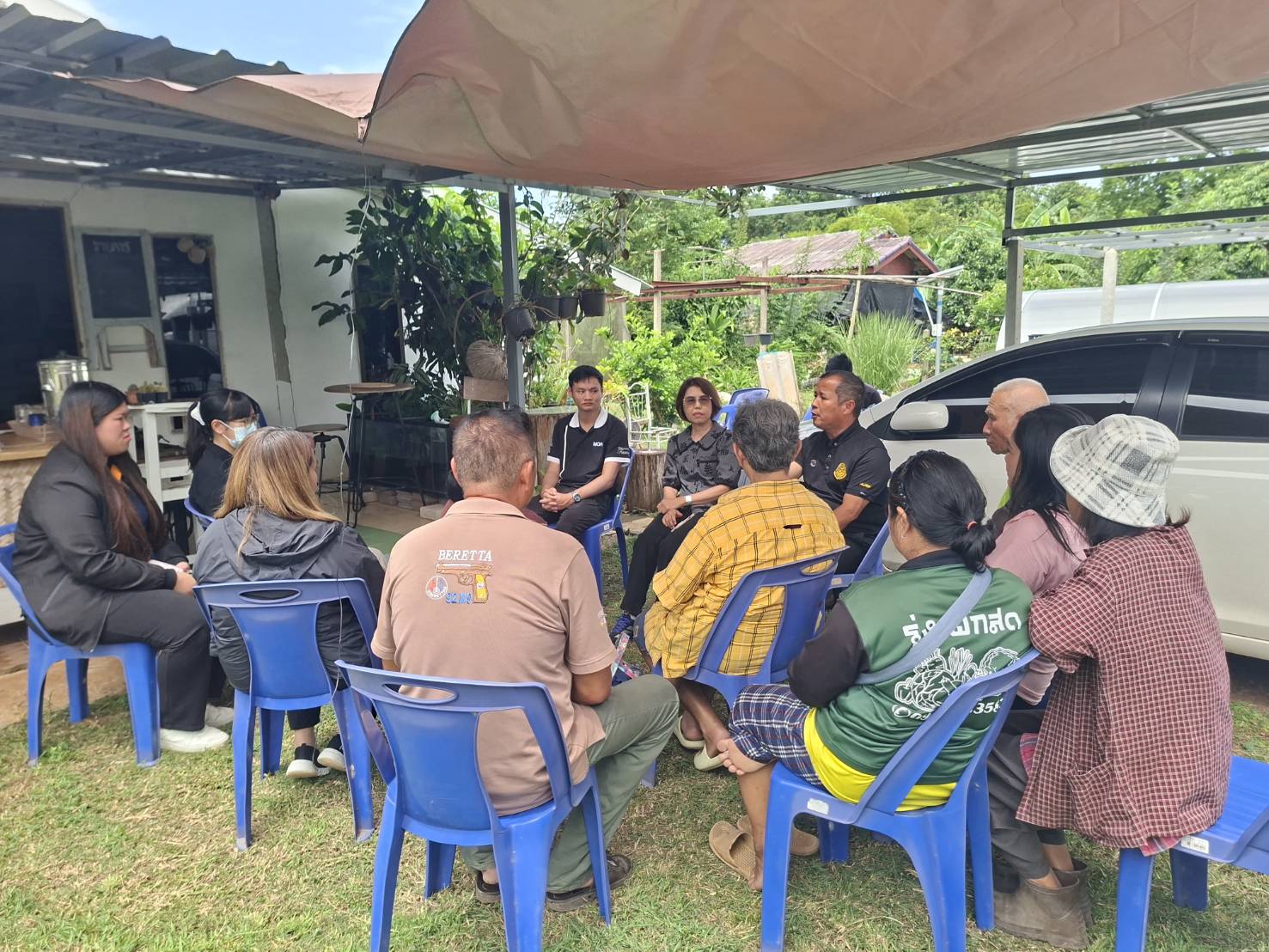 title - ผู้ตรวจราชการ ส.ป.ก. ลงพื้นที่ตรวจเยี่ยมเกษตรกรกลุ่มวิสาหกิจชุมชนพืชผักอินทรีย์และผลิตภัณฑ์แปรรูปทุ่งขนานในนิคมเศรษฐกิจพอเพียง ในเขตปฏิรูปที่ดินจังหวัดจันทบุรี